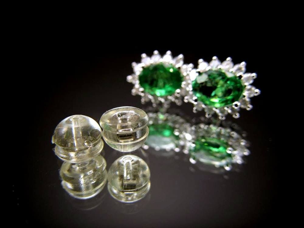 ピアス