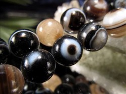 パワーストーン・天然石の卸問屋｜World Stone