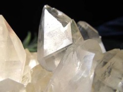 パワーストーン・天然石の卸問屋｜World Stone