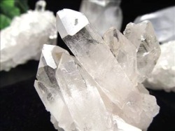 パワーストーン・天然石の卸問屋｜World Stone