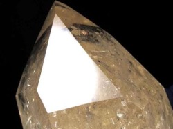 パワーストーン・天然石の卸問屋｜World Stone