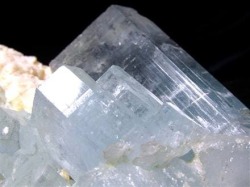 パワーストーン・天然石の卸問屋｜World Stone
