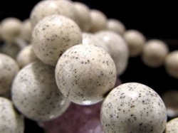 パワーストーン・天然石の卸問屋｜World Stone