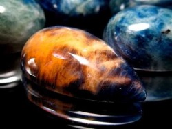 パワーストーン・天然石の卸問屋｜World Stone