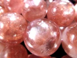 パワーストーン・天然石の卸問屋｜World Stone