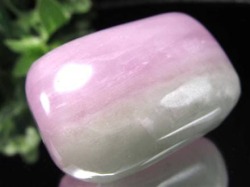 パワーストーン・天然石の卸問屋｜World Stone