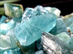 パワーストーン・天然石の卸問屋｜World Stone
