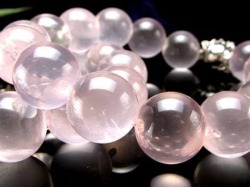 パワーストーン・天然石の卸問屋｜World Stone