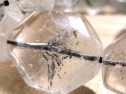 パワーストーン・天然石の卸問屋｜World Stone