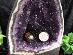 パワーストーン・天然石の卸問屋｜World Stone