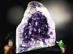 パワーストーン・天然石の卸問屋｜World Stone