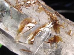 パワーストーン・天然石の卸問屋｜World Stone