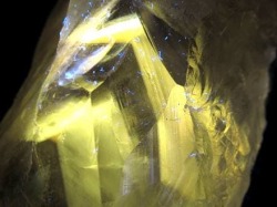 パワーストーン・天然石の卸問屋｜World Stone