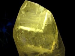 パワーストーン・天然石の卸問屋｜World Stone